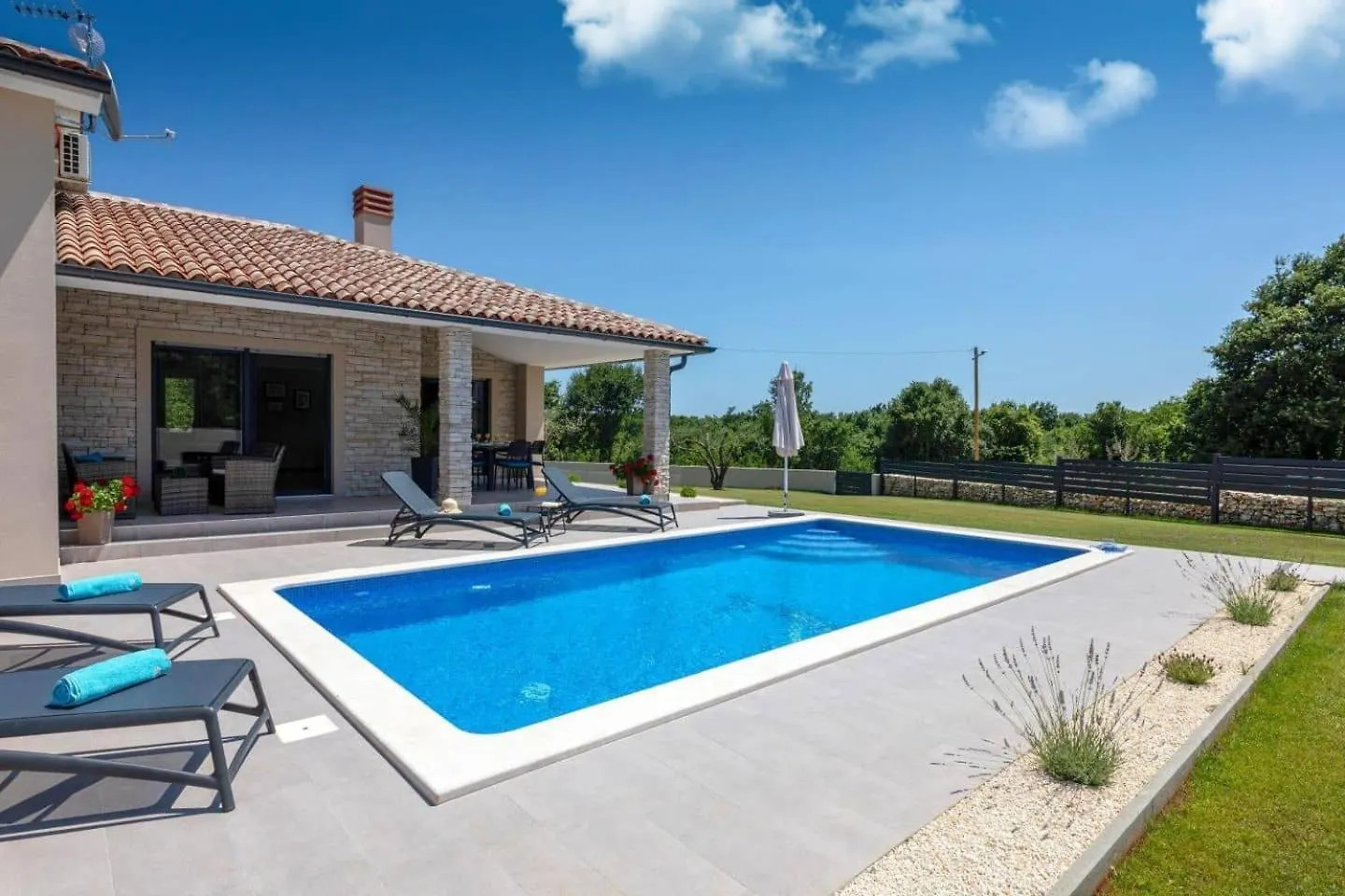 Charming Villa Martina With Pool Near Pula And Rabac By Wiibuk Marčana
