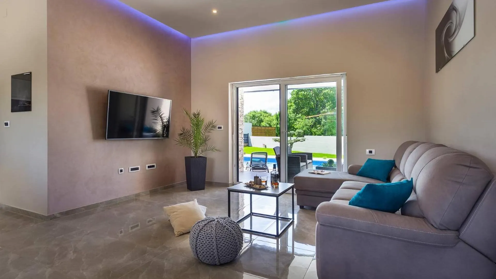 Charming Villa Martina With Pool Near Pula And Rabac By Wiibuk Marčana 0*,